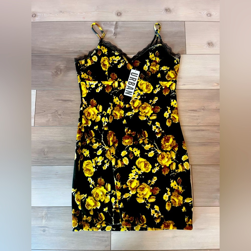 New Urban outfitters Dress size Large